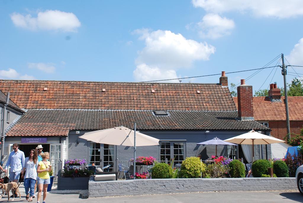 The Angel Inn Warminster Εξωτερικό φωτογραφία